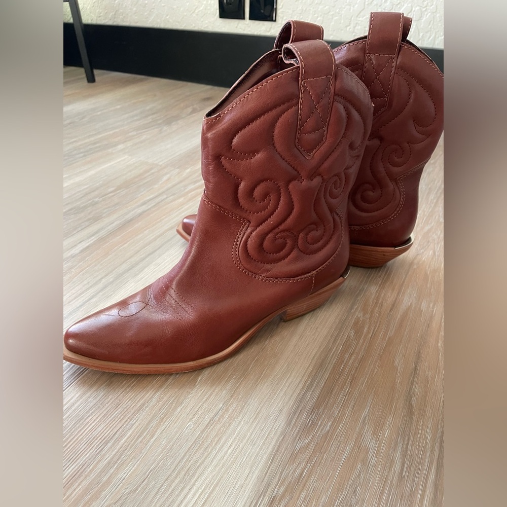 SCHUTZ Brown Ankle Booties